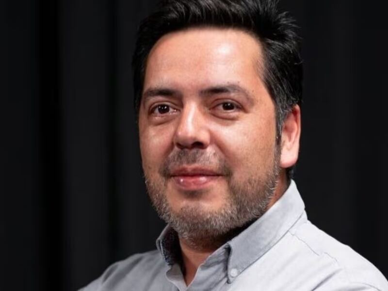 “Estuvo a cargo exclusivamente del equipo de Prensa”: CHV descarta participación de Sergio Jara en la elaboración del reportaje de red de bots