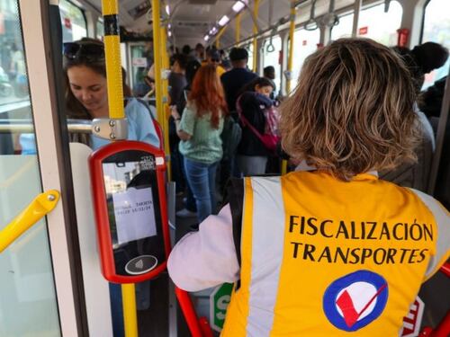 Endurecen sanciones contra quienes evadan el transporte público: infractores arriesgan perder acceso a pasaporte y estadios
