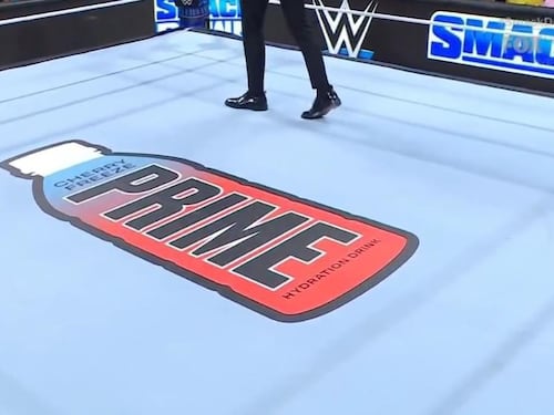 La WWE llega a acuerdo con Logan Paul y el logo de PRIME estará en el centro del cuadrilátero