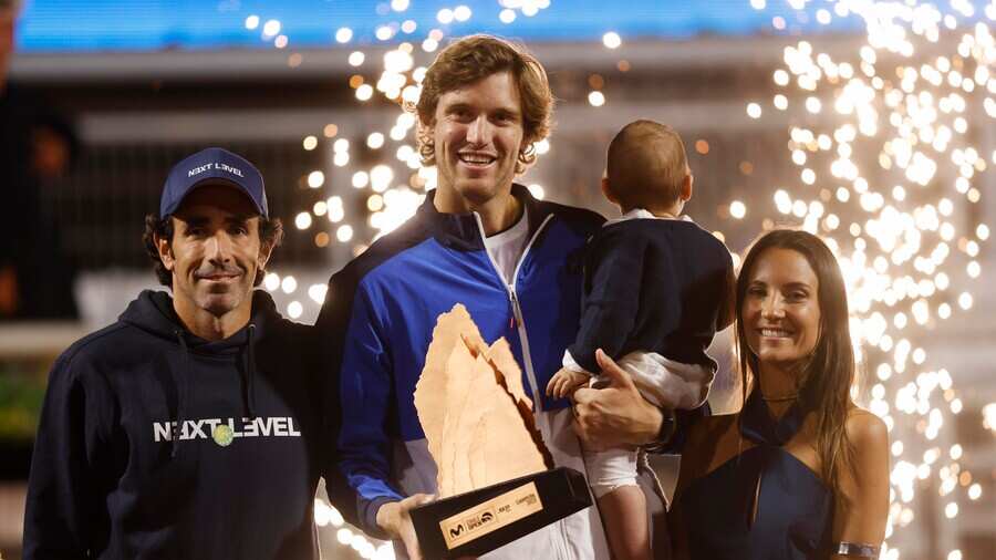 Juan Ozón junto a Nicolás Jarry