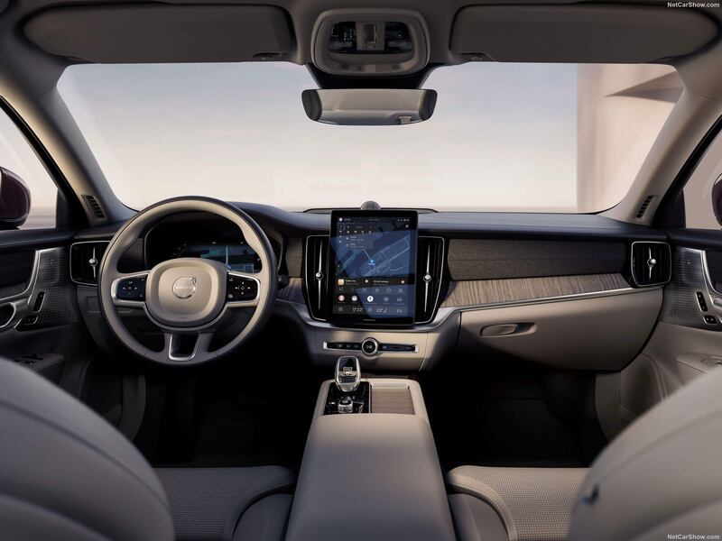 Se renueva el Volvo S90