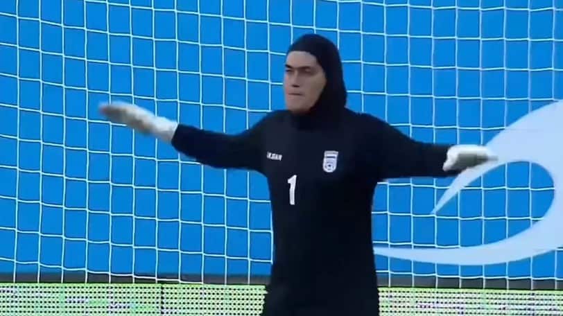 La polémica se desató entre las Federaciones de Jordania e Irán después de que la primera señalara que la portera iraní Zohreh Koudaei  en realidad es un hombre