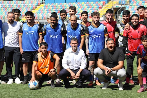 La Florida facilita el Estadio Bicentenario para que jugadores libres se mantengan en forma en el marco de un convenio de colaboración con el SIFUP