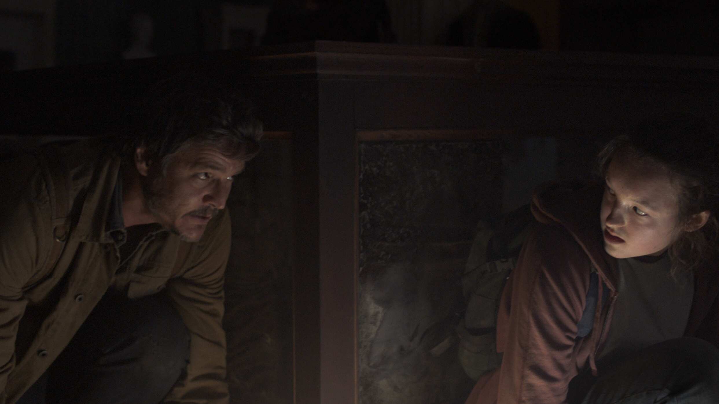 El último episodio de la serie protagonizada por el actor chileno y la británica se verá el próximo domingo, a la misma hora que la premiación de los Oscar.