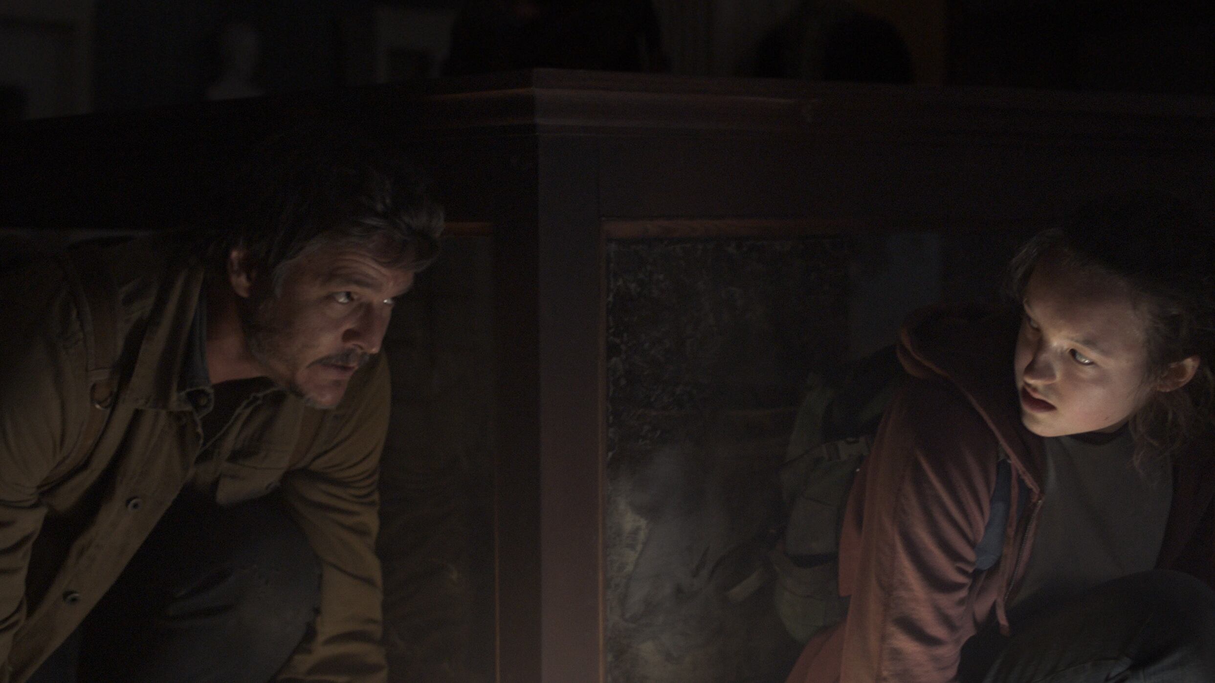 El último episodio de la serie protagonizada por el actor chileno y la británica se verá el próximo domingo, a la misma hora que la premiación de los Oscar.