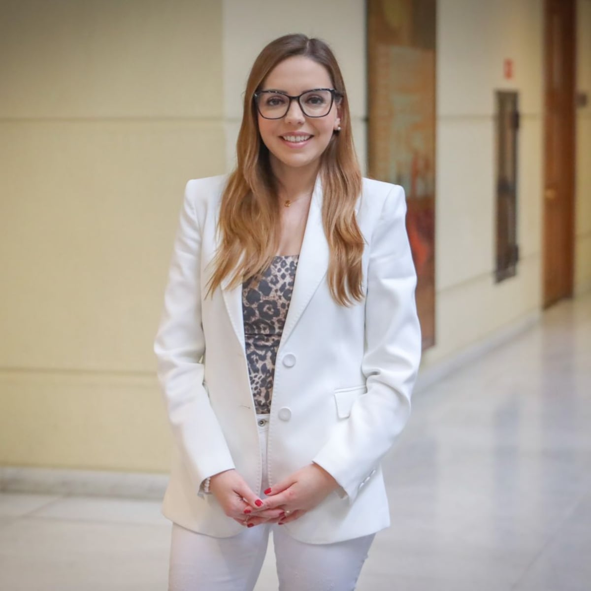 Camila Flores cuestiona debate sobre eutanasia y aborto Camila Flores cuestiona debate sobre eutanasia y aborto