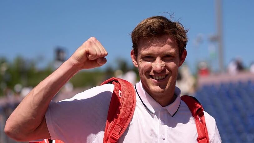 El tenista chileno avanzó a la tercera ronda de las clasificaciones de Wimbledon 2025.