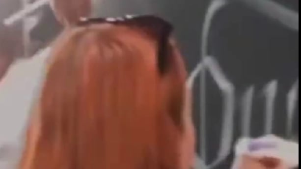 Video joven hace grafiti en el Metro