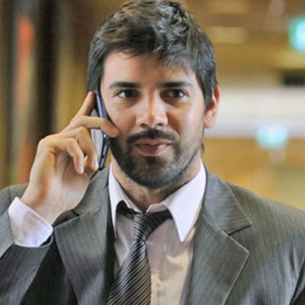 Diputado Joaquín Lavín León renuncia a la UDI por presunto fraude al fisco Diputado Joaquín Lavín León renuncia a la UDI por presunto fraude al fisco