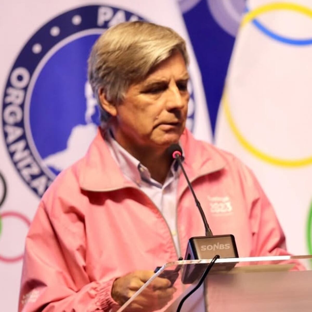 Mayne-Nicholls defiende sueldos de funcionarios tras Panamericanos Mayne-Nicholls defiende sueldos de funcionarios tras Panamericanos