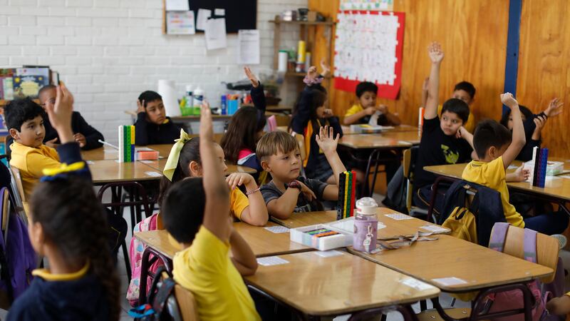 Mineduc anuncia los Servicios Locales que recibirán sus establecimientos educacionales a partir del 1 de enero de 2026