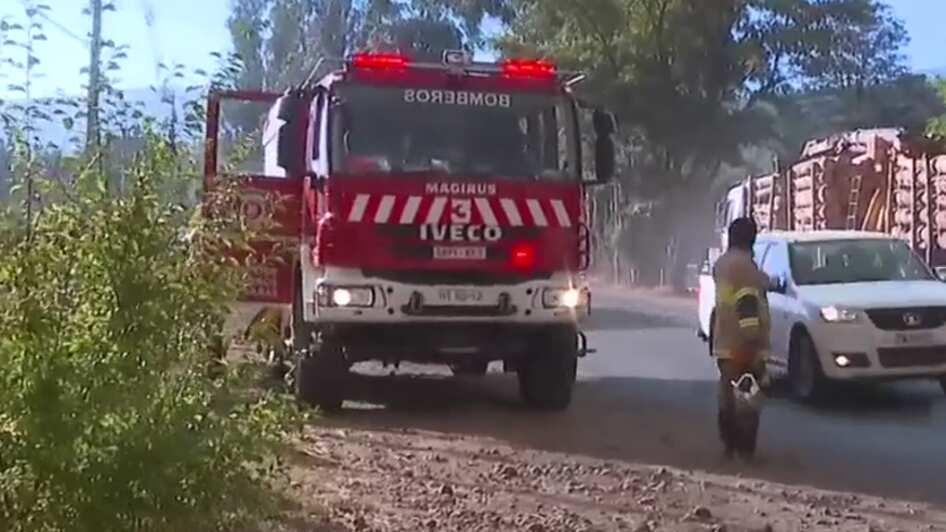 Genérica: Bomberos atiende incendios en la región de Araucanía.