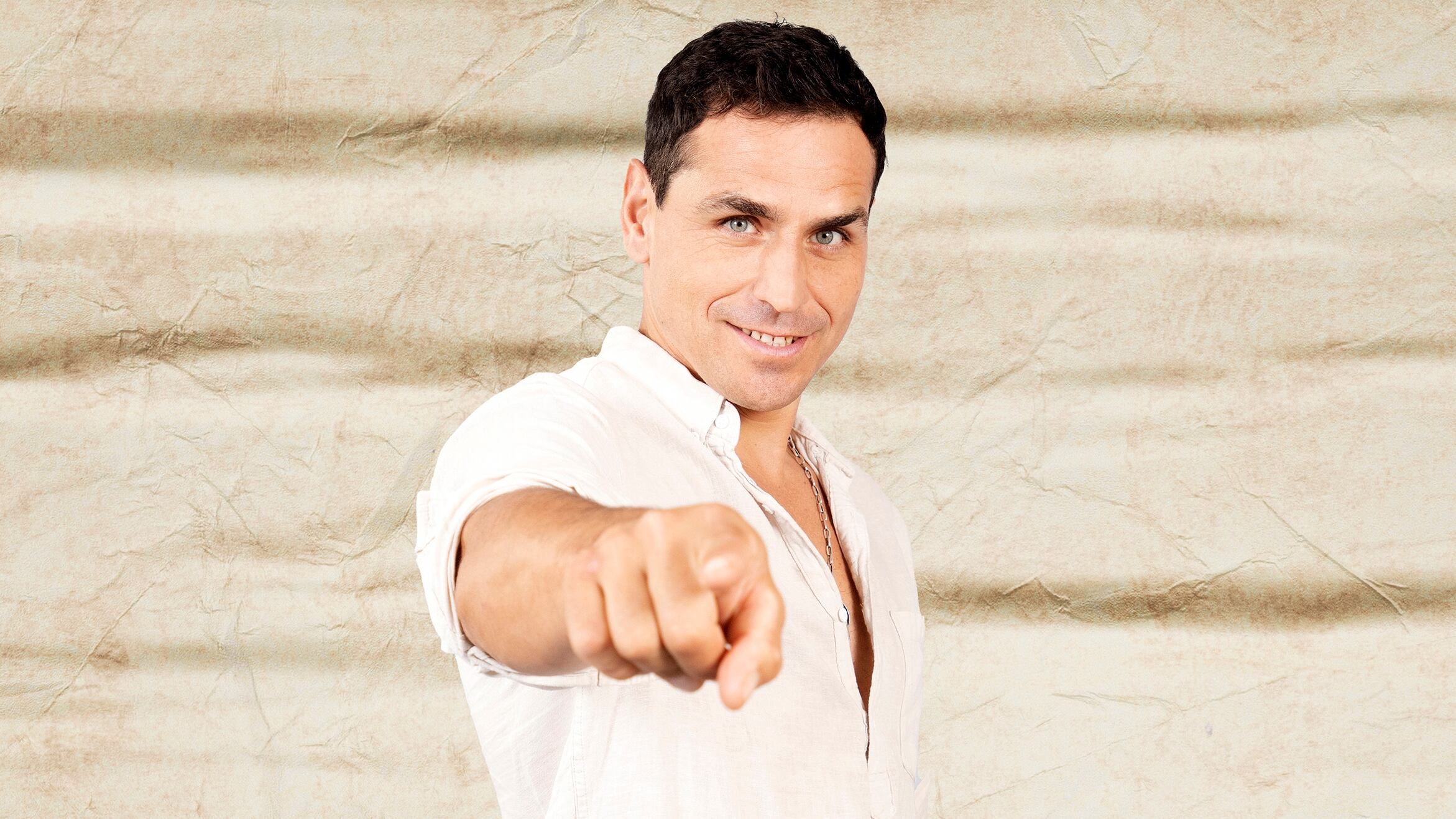 El influencer es uno de los rostros confirmados por Canal 13 para su nuevo reality "¿Ganar o Servir? De Vuelta al Pasado".