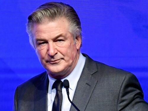 Abogados de Alec Baldwin piden a jueza de Nuevo México que desestime caso por homicidio