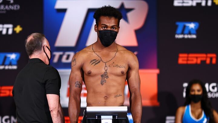 El pugilista perdió la vida tras una riña.