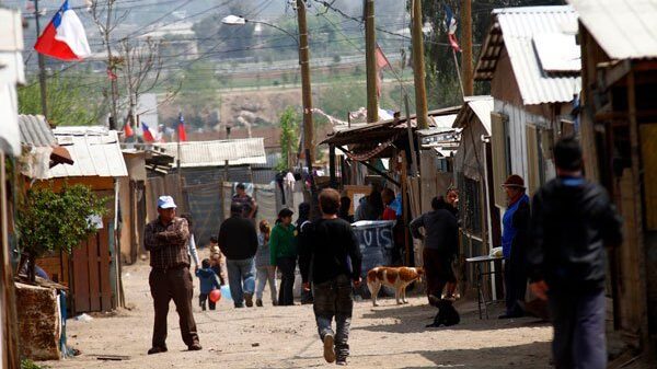 Fundación Soymás y NeuroUC organizan seminario sobre cómo el trauma temprano perpetúa la desigualdad socioeconómica: “A mayor pobreza, mayores son los daños”