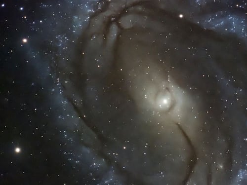 Científicos en Chile crean algoritmo capaz de clasificar millones de galaxias con precisión récord