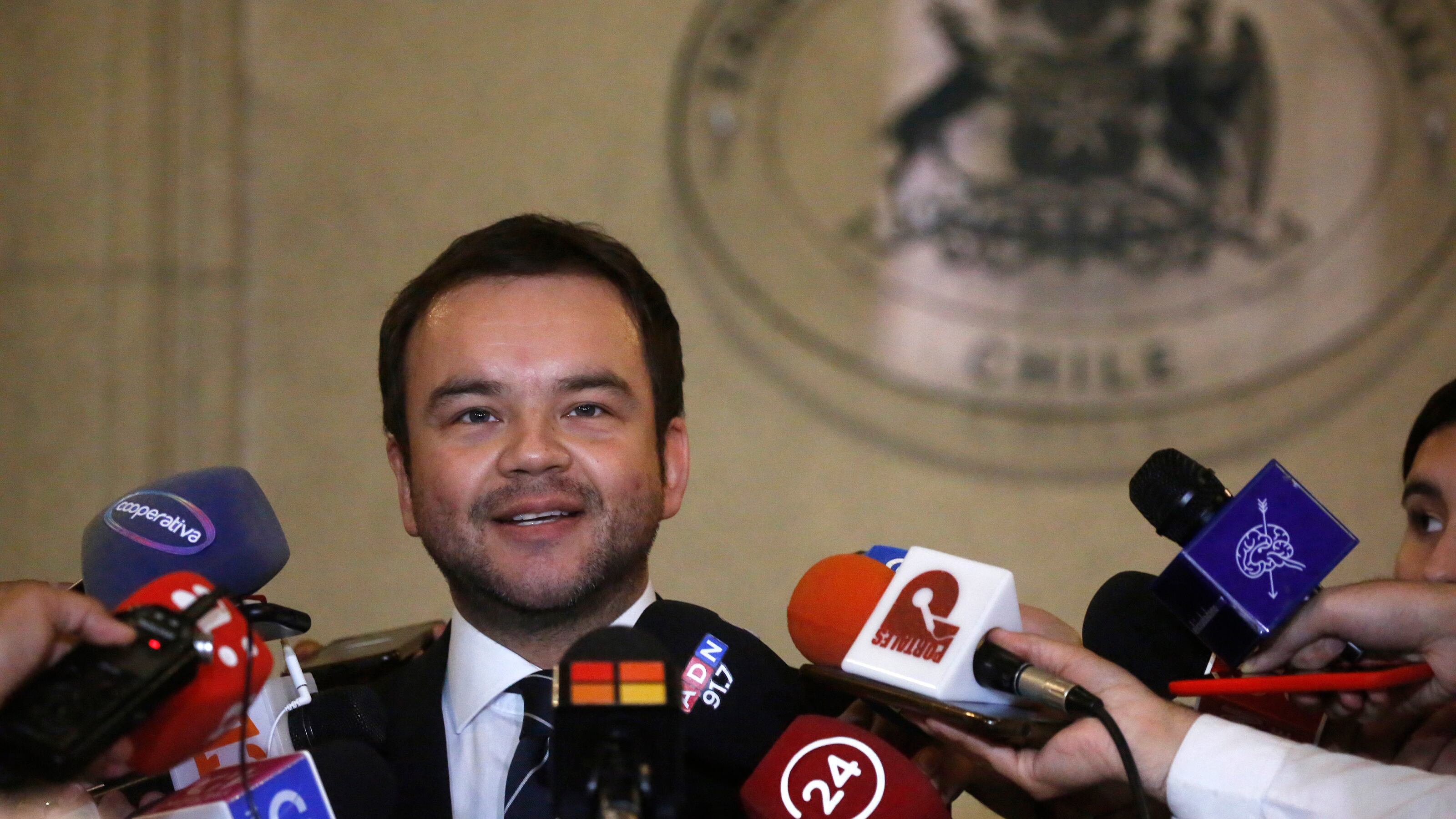 Relator informa sobre indultos en el Tribunal Constitucional