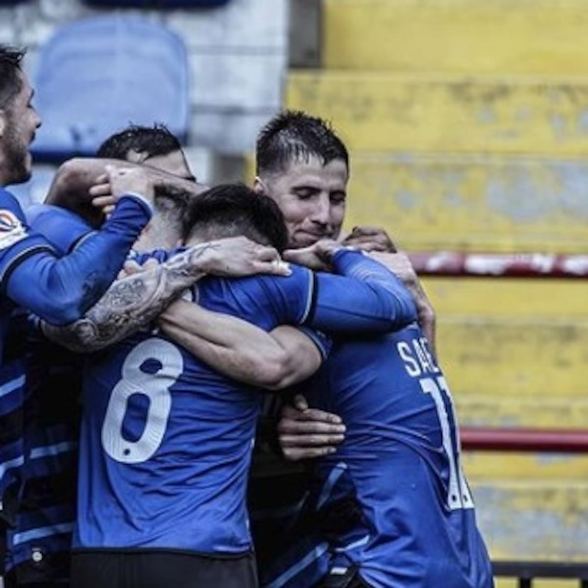Indignación en hinchas de Huachipato por precios de entradas ante Colo Colo Indignación en hinchas de Huachipato por precios de entradas ante Colo Colo