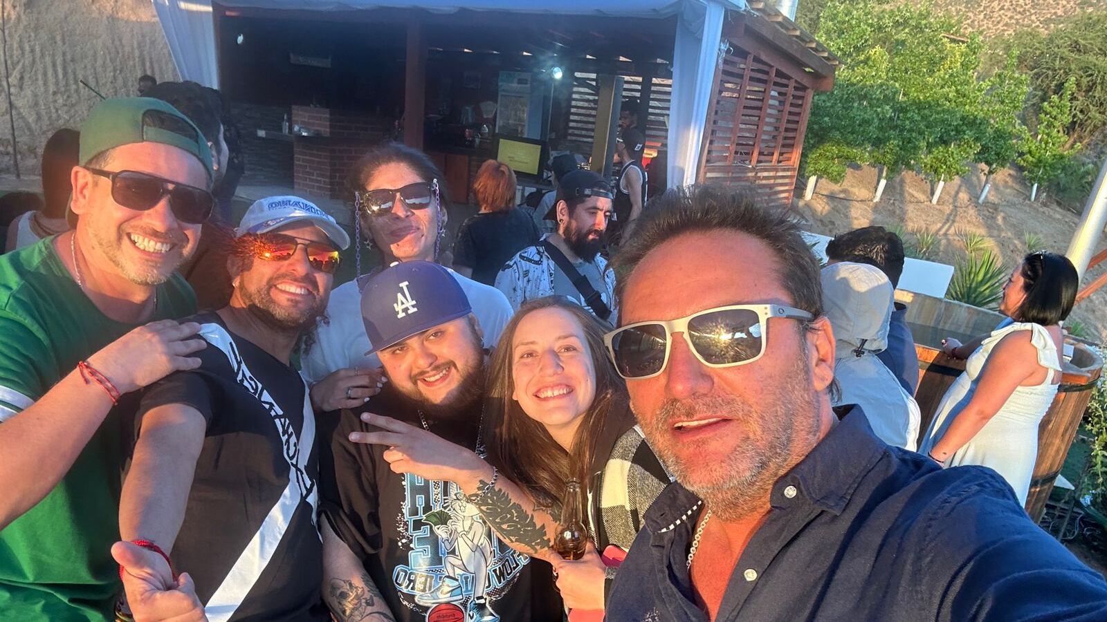 Fiesta de Daniel Fuenzalida para el equipo de Ahora Caigo | Cedida