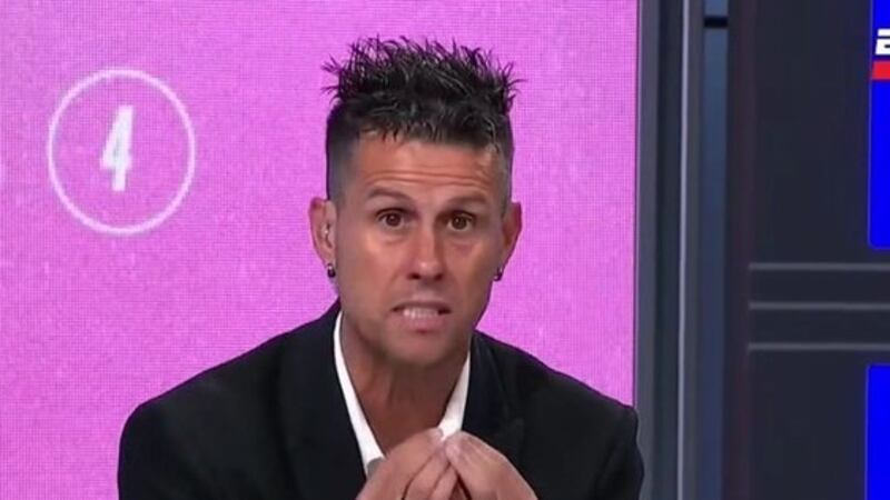 “Me es intrascendente”: Rivarola se indignó en su programa deportivo por privilegiar a Vidal sobre el triunfo de la U en el Superclásico