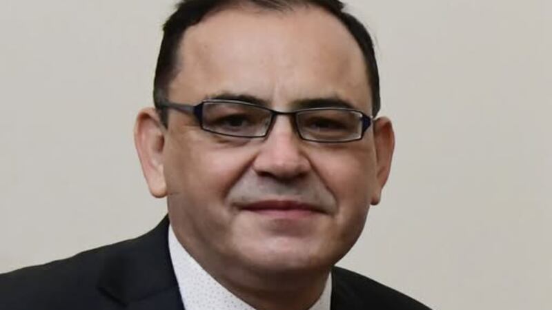 Corte de Apelaciones suspende a juez Antonio Ulloa y abre cuaderno de remoción por chats con Luis Hermosilla