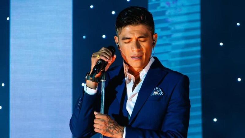 “No reflejan el espíritu con el que organizamos esta fiesta”: Municipalidad de Puerto Varas arremetió contra Américo tras polémicos dichos en su show