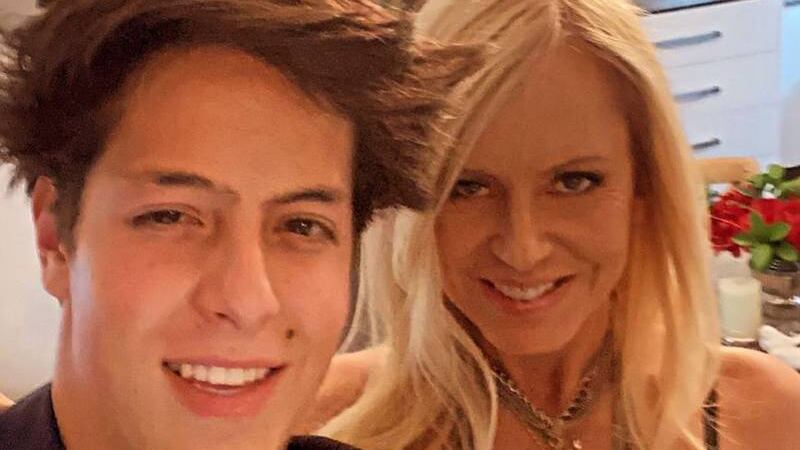 "Ya cagué": Máximo Ménem sacó risas con reacción en live de Cecilia Bolocco