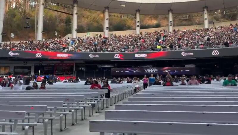 Festival de Viña del Mar: Público sigue en espera en Quinta Vergara mientras se refuerza la seguridad