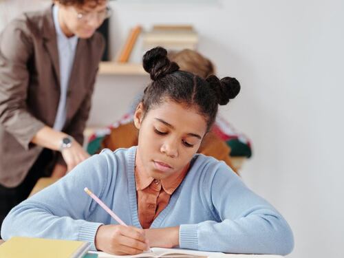 Aprenda a reconocer los síntomas poco visibles de la depresión en los niños