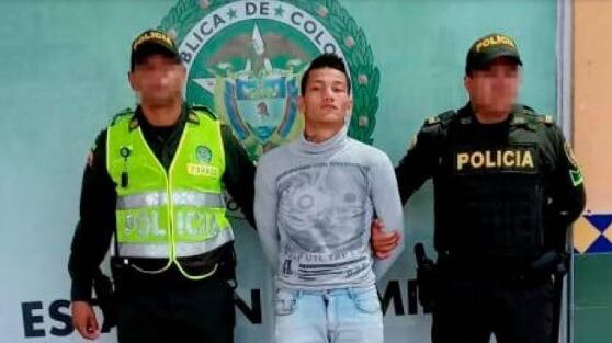 Preso que se fugó de un hospital tras fingir estar enfermo.