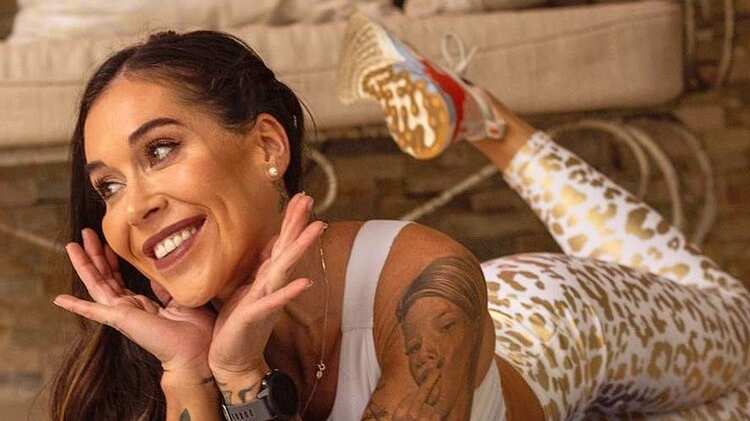 La mediática reveló a sus fans de redes sociales la fecha de término de su embarazo.