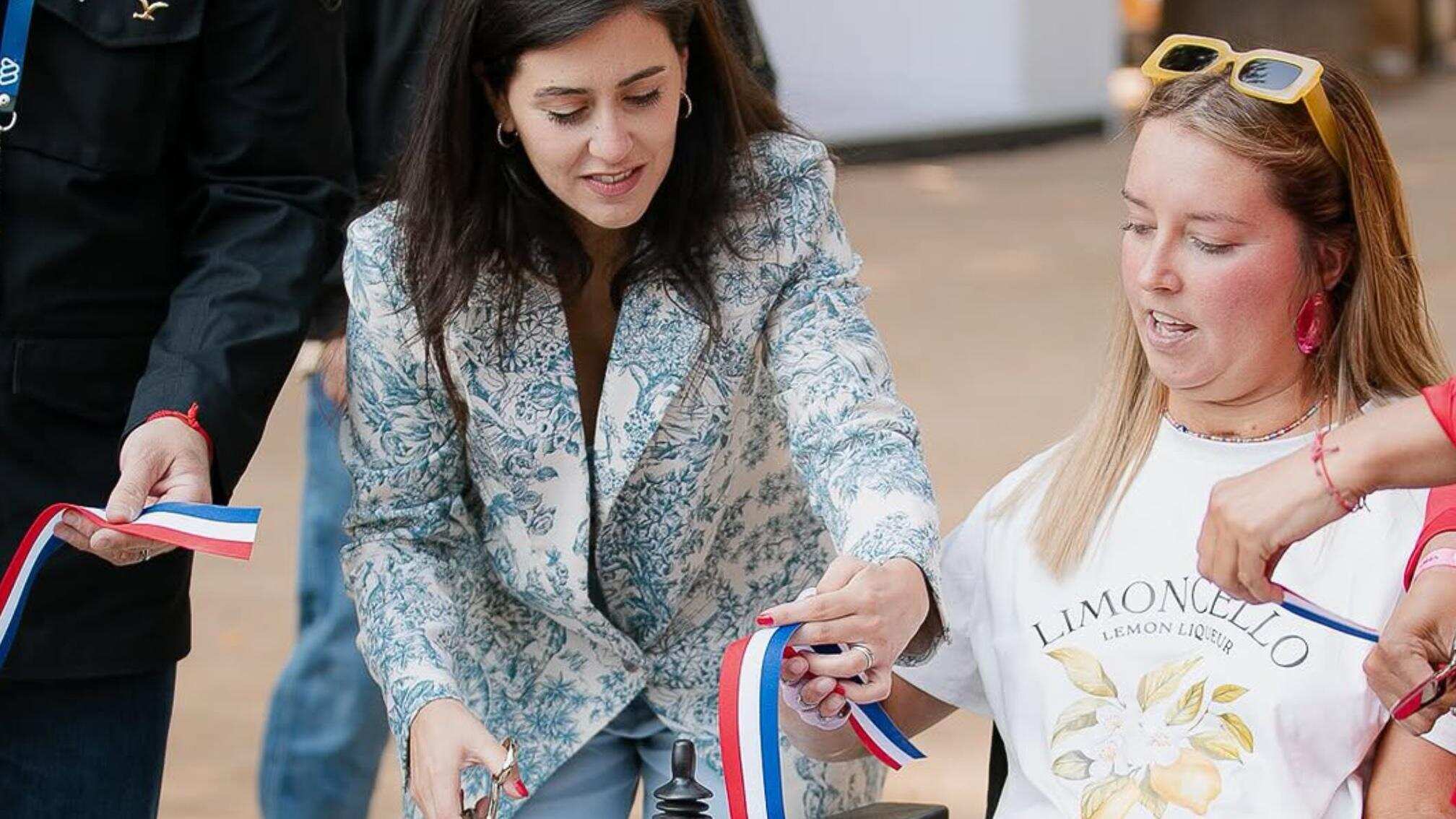 Alcaldesa Macarena Ripamonti y Paula Miranda