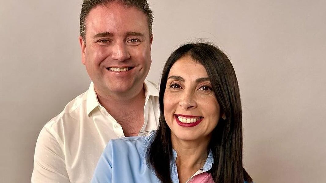 La pareja estará invitada en el próximo episodio del programa "Sin culpa", de TV+, donde Pino contará que el fallecido expresidente Sebastián Piñera fue el único en conocer de sus intenciones de casarse con la exministra.