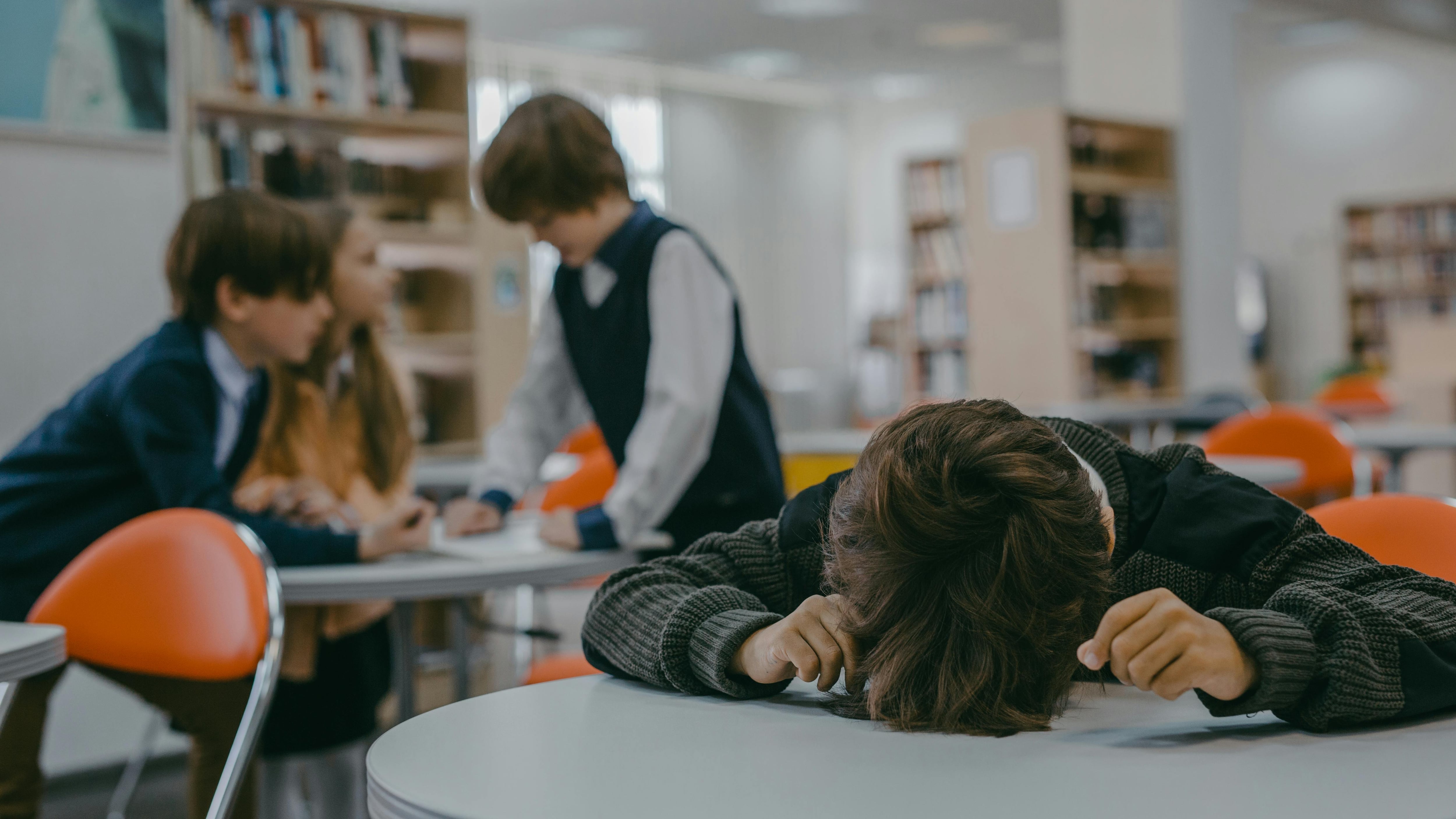 Los estudiantes presentan señales preocupantes a temprana edad