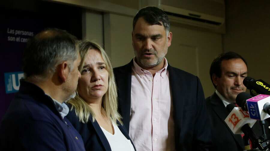 La UDI dijo que anuncio del Gobierno sobre aborto “obviamente afecta” a los diálogos constitucionales