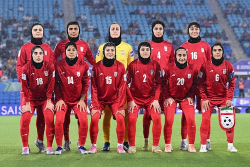 Selección femenina de fútbol de Irán vuelve tras pedir asilo algunas jugadoras