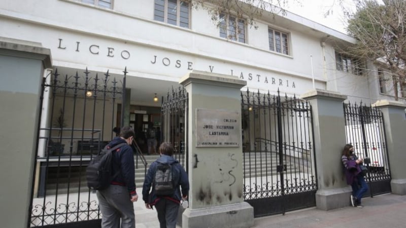 Preocupación por actos de violencia reciente por parte del estudiantado del Liceo Lastarria