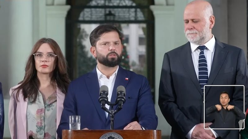 Presidente Boric hace llamado al diálogo tras triunfo de Kast: “Gobernar para todos los chilenos y chilenas no es una consigna”