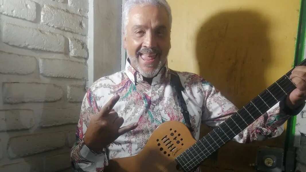 El humorista aseguró estar plenamente recuperado del corte que sufrió hace algunas semanas en su mano izquierda al manipular una galletera en su casa.