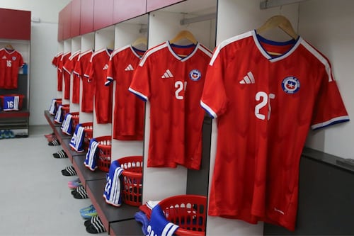 Adiós Adidas: La Roja confirma millonario acuerdo con marca ecuatoriana para el Mundial 2030
