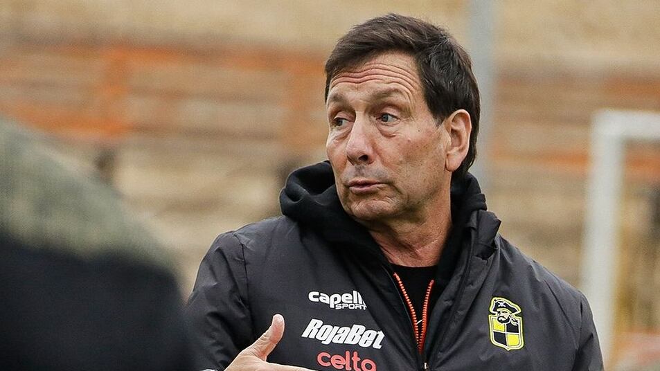 Fue el club pirata el que confirmó este miércoles en sus redes sociales el retorno del entrenador Fernando Díaz al mando de las prácticas del plantel profesional.