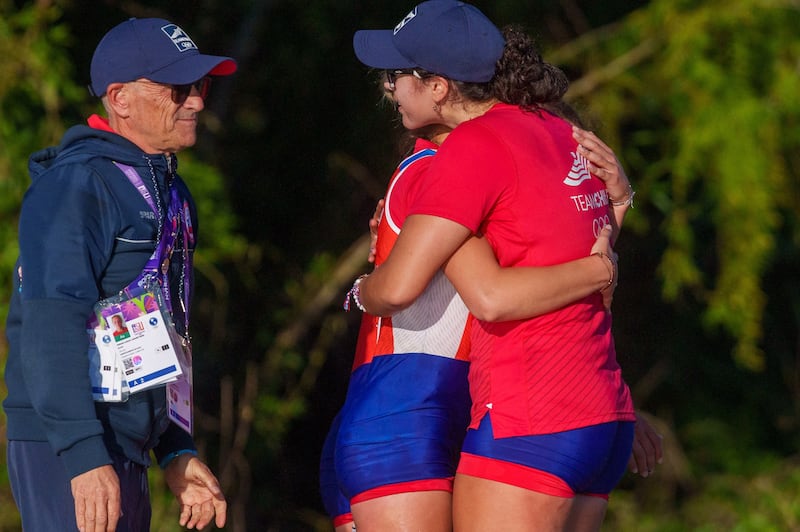 El cuádruple femenino de remo formado por Amanda Araneda, Antonia Liewald, Antonia Pichot y Felipa Rosas obtuvo la duodécima medalla de oro para Chile en Asunción.