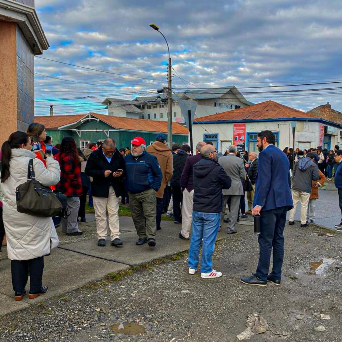 Alerta por llegada de olas tras terremoto en Magallanes Alerta por llegada de olas tras terremoto en Magallanes