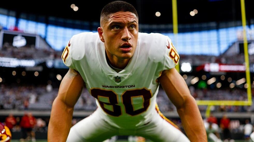 El chileno Sammis Reyes fue dado de baja por parte de su equipo de la NFL. El ala cerrada fue puesto en la lista de reservas lesionados de los Washington Commanders.