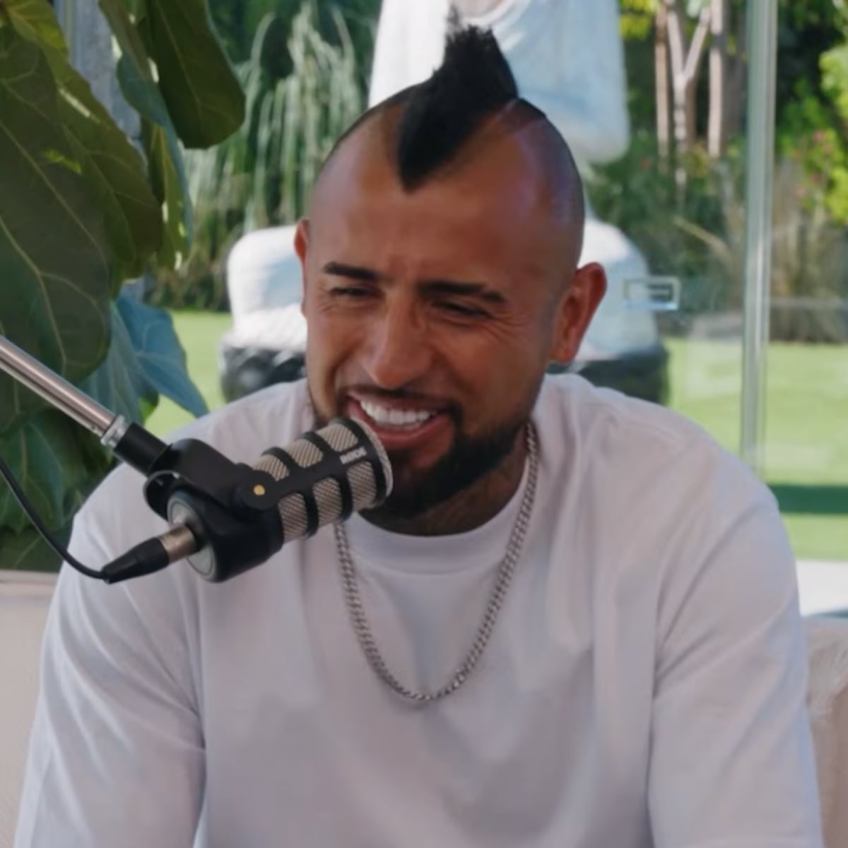 Arturo Vidal habla sobre accidente con Ferrari Arturo Vidal habla sobre accidente con Ferrari