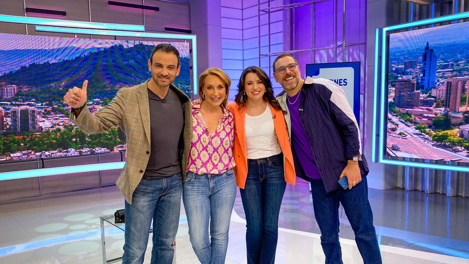 "MUCHO GUSTO" LIDERA LA MAÑANA CON 7,2 PUNTOS DE RATING 
Mucho Gusto" terminó esta semana con el pie derecho. Y es que el espacio matinal de Mega hoy con una pauta miscelánea logró vencer a la competencia. 
Entre las 7:55 y las 13:00 hrs. el espacio obtuvo un promedio de 7.2 puntos de rating con varios peak de 9 puntos. En ese mismo horario la competencia alcanzó: 
CHV: 6.5 puntos. 
Canal 13: 2,5 puntos.  
TVN: 2,8 puntos. 
Al término de la edición, se presentó a Gonzalo Ramírez, la nueva incorporación de Megamedia, quien junto a Natasha Kennard estarán compartiendo las mañanas informativas en Meganoticias Conecta.