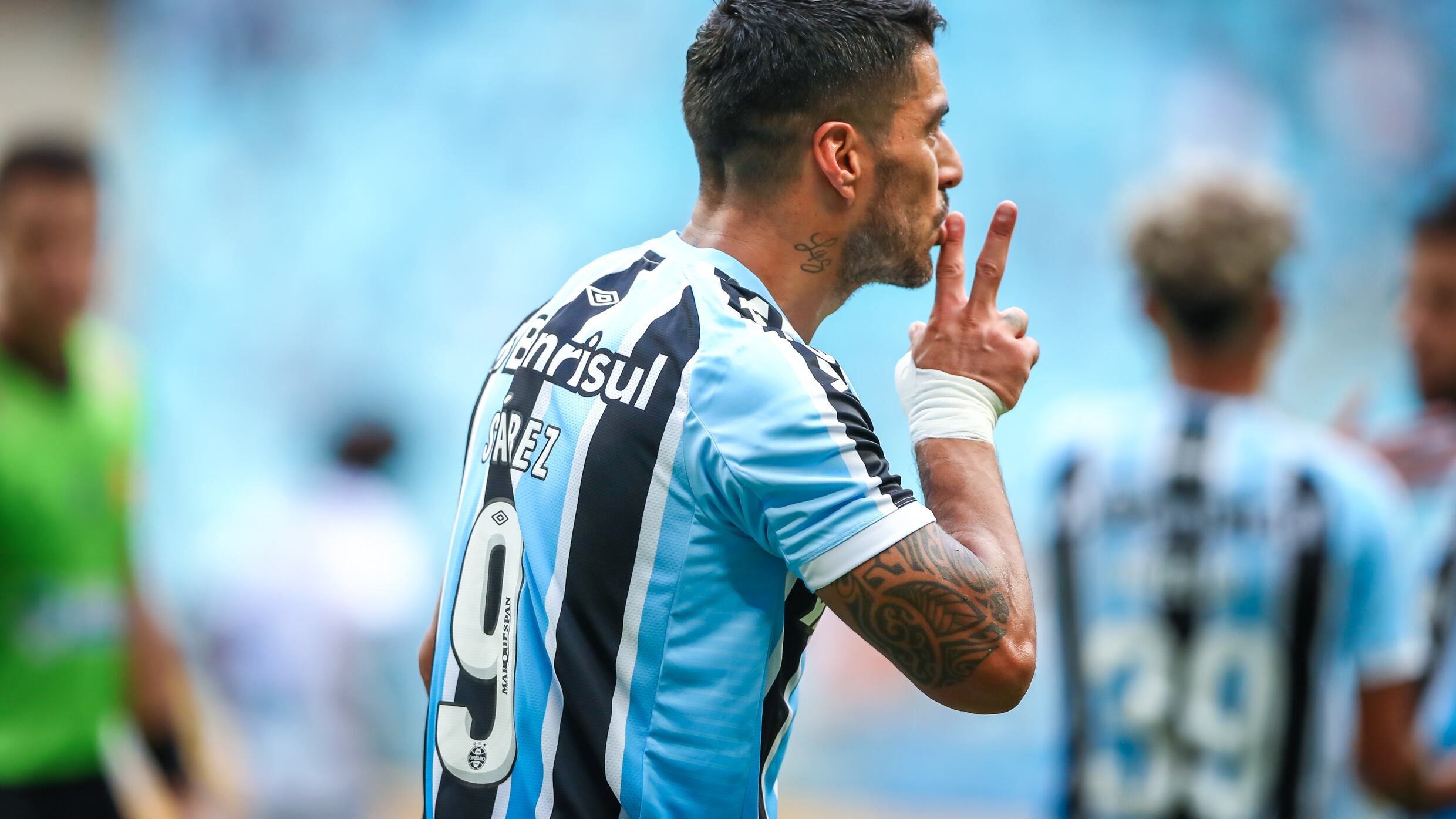 Luis Suárez está intratable y se mandó un doblete que dejó a muchos boquiabiertos