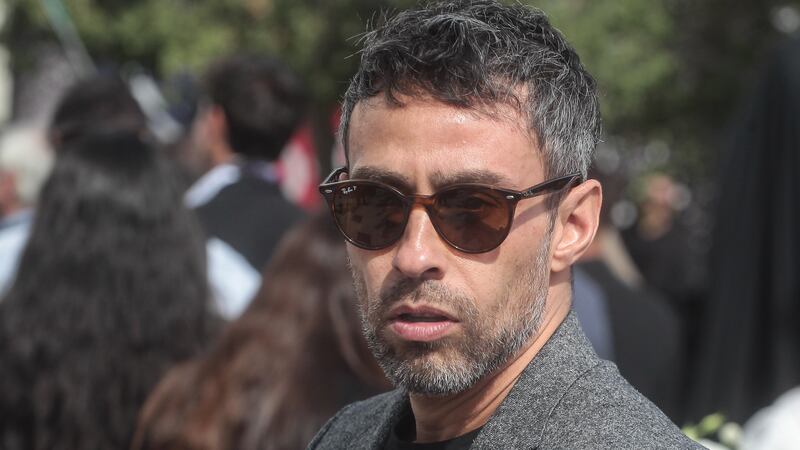 Jorge Valdivia reaparece en redes sociales con divertida fotografía junto a su hija