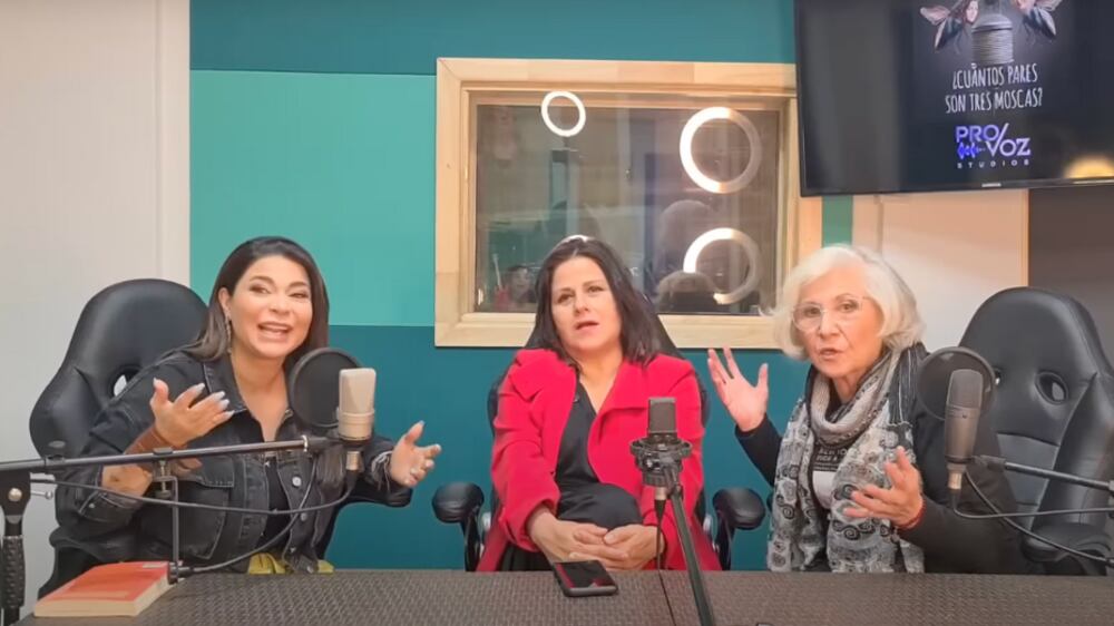 Teresita Reyes, Antonella Ríos y Claudia Hidalgo | Captura: Youtube